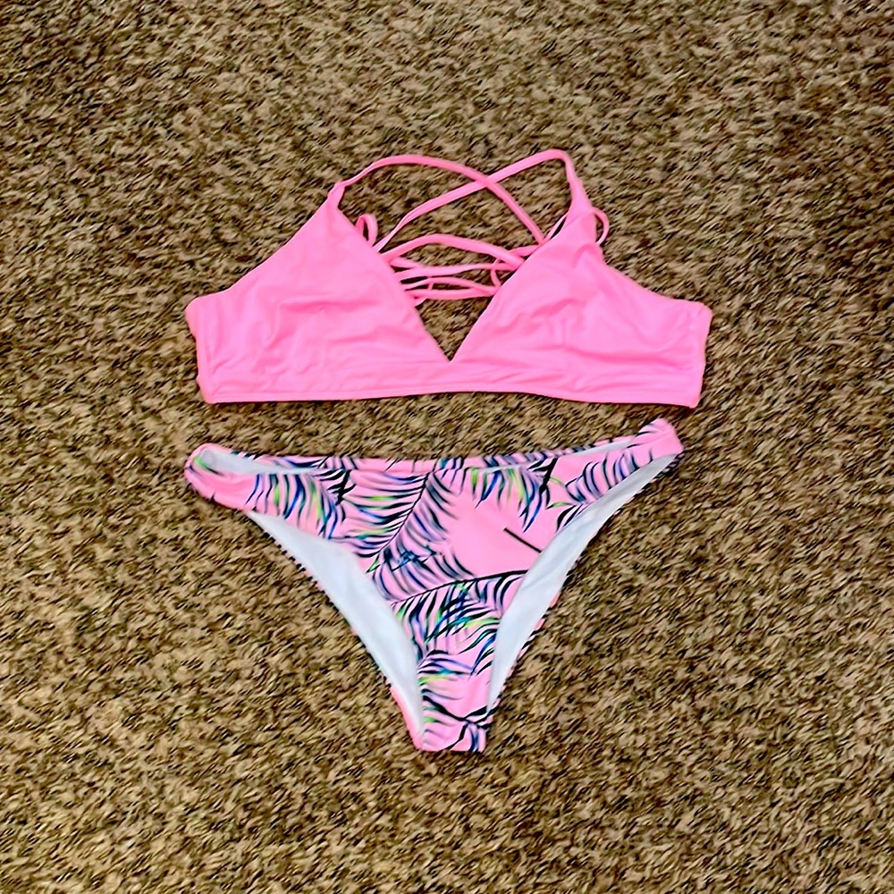 Pink Bikini - image 2